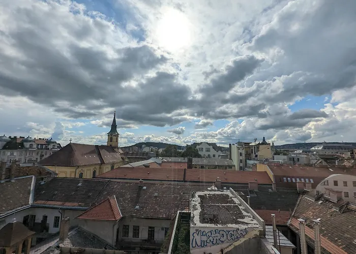 Skyline - Stylish With View & Ac * Budapest