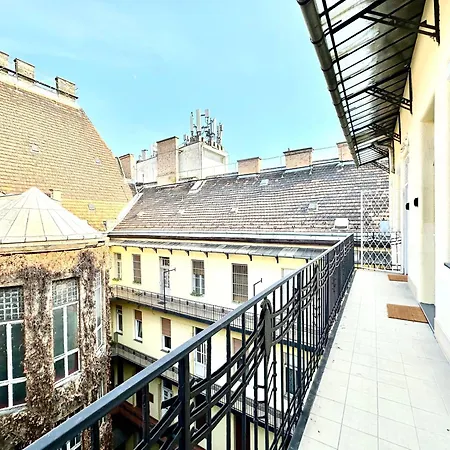Apartamento Skyline - Stylish With View & Ac *