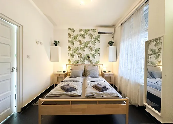 Skyline - Stylish With View & Ac Daire Budapeşte
