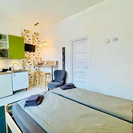 Skyline - Stylish With View & Ac Budapest