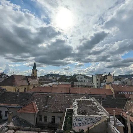 Skyline - Stylish With View & Ac * Budapest